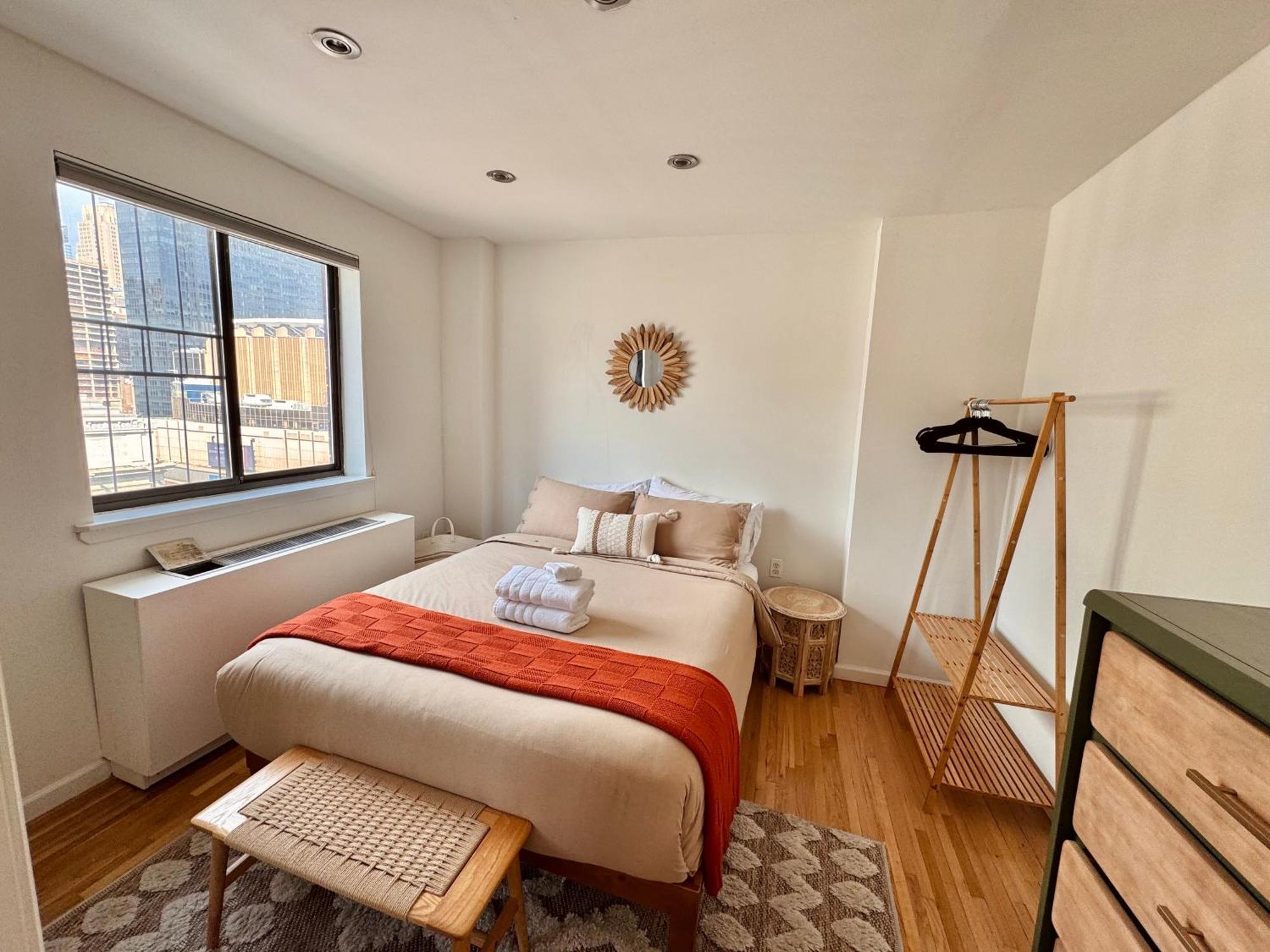 Stylish Duplex Penthouse With Large Outdoor Space Nova York